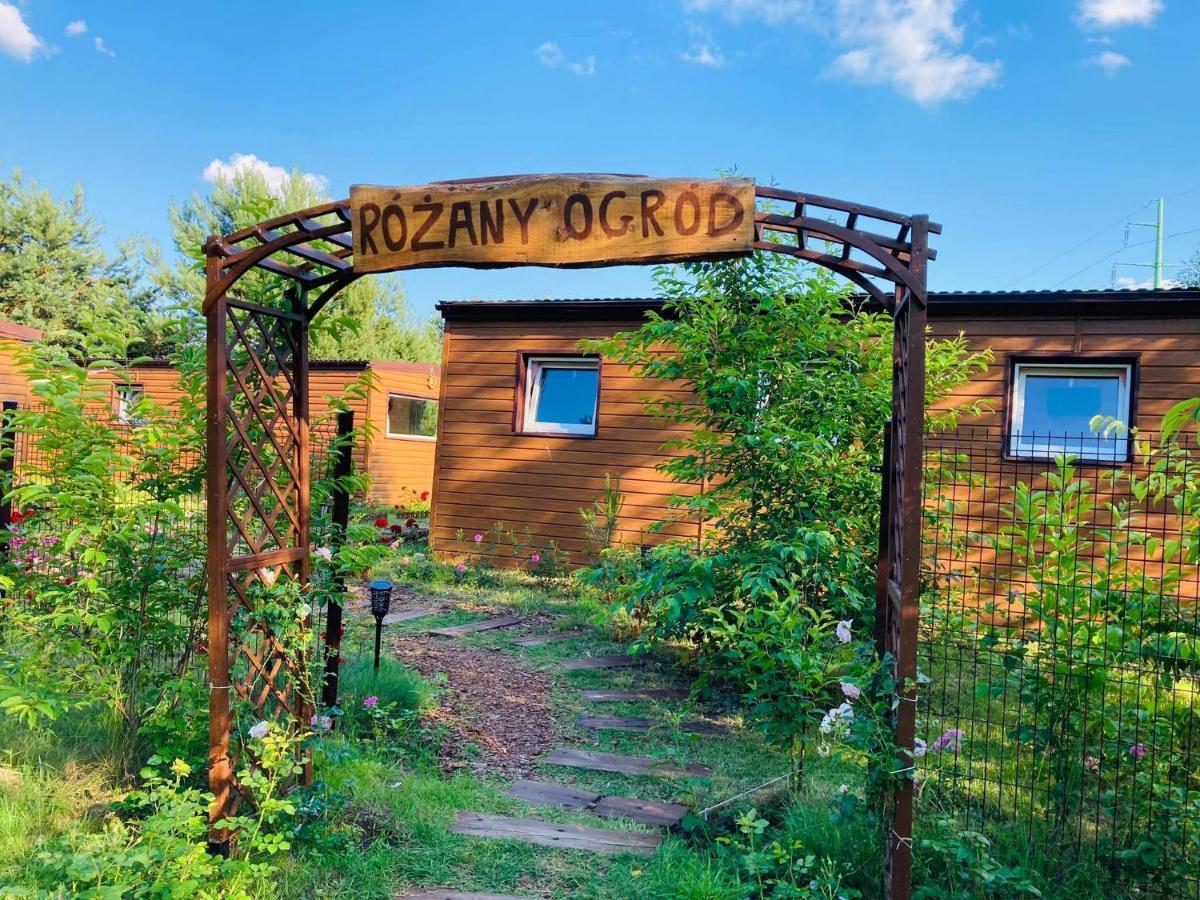 Miodowy Zakatek Caloroczne Domki I Pokoje Przy Suntago, Deepspot, Pyszne Sniadania, Grill, Ognisko Mszczonów Exterior foto