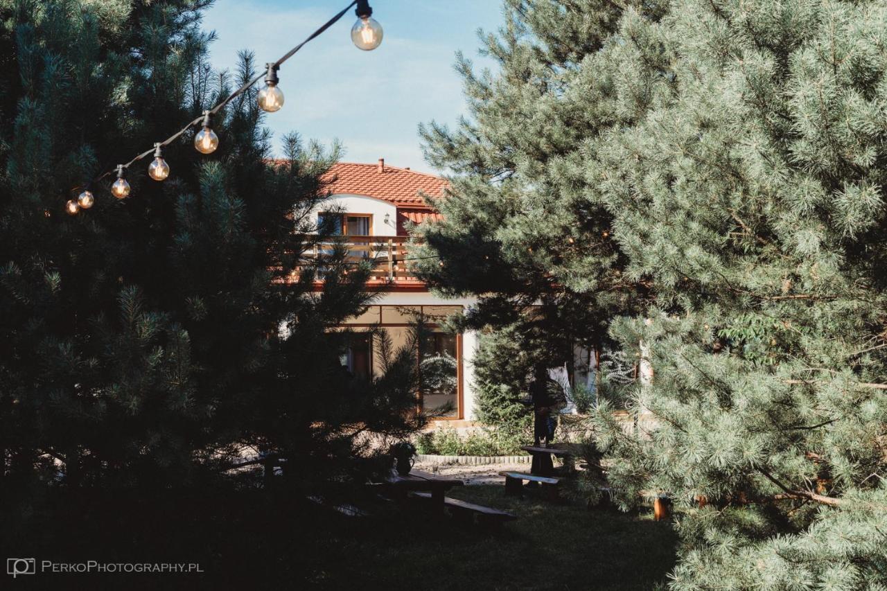 Miodowy Zakatek Caloroczne Domki I Pokoje Przy Suntago, Deepspot, Pyszne Sniadania, Grill, Ognisko Mszczonów Exterior foto