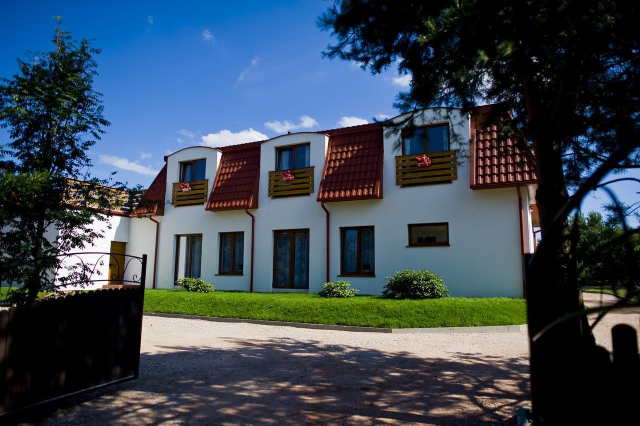 Miodowy Zakatek Caloroczne Domki I Pokoje Przy Suntago, Deepspot, Pyszne Sniadania, Grill, Ognisko Mszczonów Exterior foto